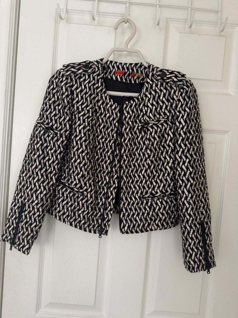 Alice and Olivia Cropped Woven Black & White Tweed Jacket - Women